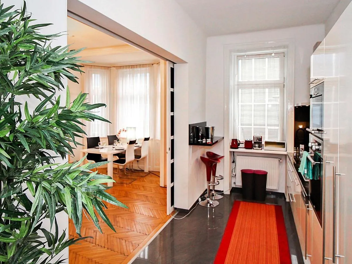 Apartment Romantic Living By Interhome Vienna