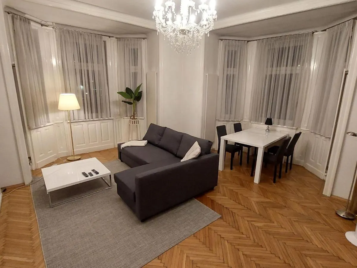 Apartment Romantic Living By Interhome Vienna