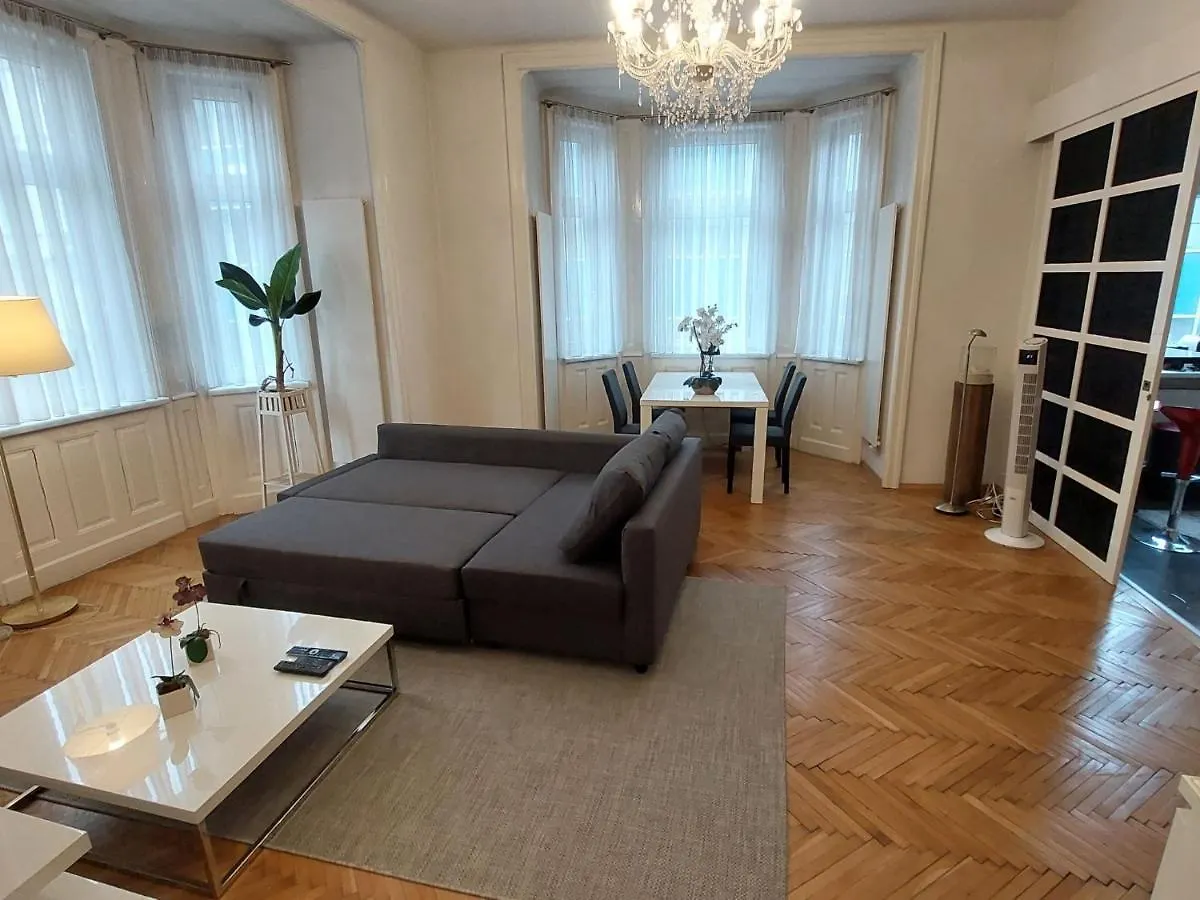 Apartment Romantic Living By Interhome Vienna